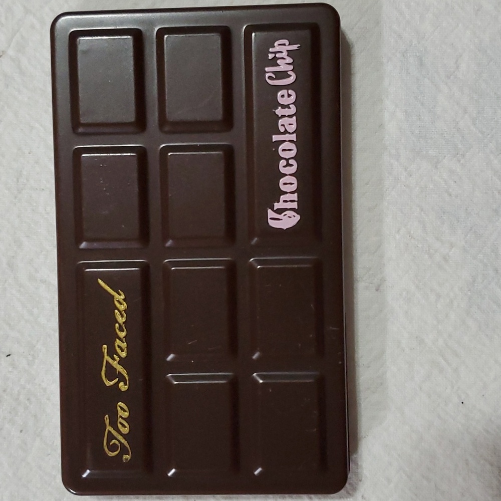 Too Faced Chocolate Chip Eyeshadow Pallette 5 grams